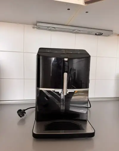 Automatický kávovar Siemens EQ.300
