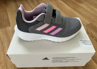 Sportovní boty zn. Adidas - vel. 35