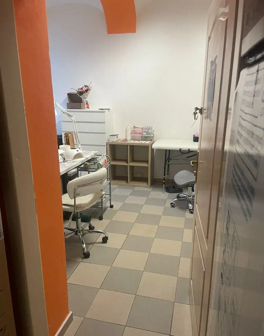 Pronájem,kancelář,provozovna