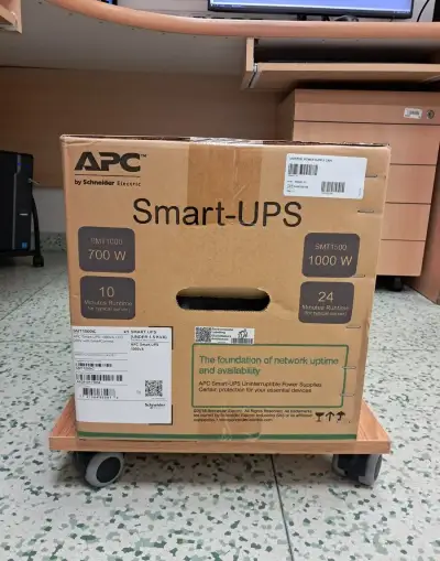 APC SMART UPS 1000VA