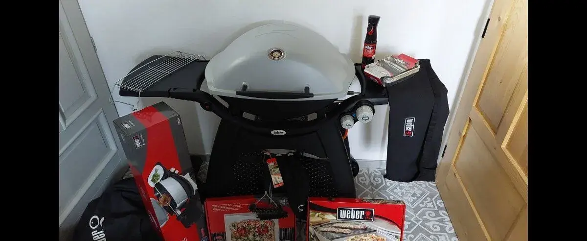 Gril Weber Q 3000 + doplňky