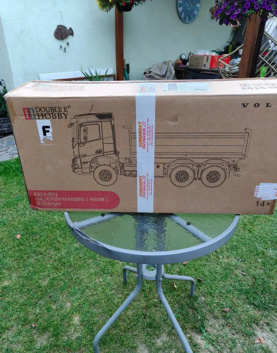 Volvo FMX 6x4 elektrický sklápěč 1:14 kov