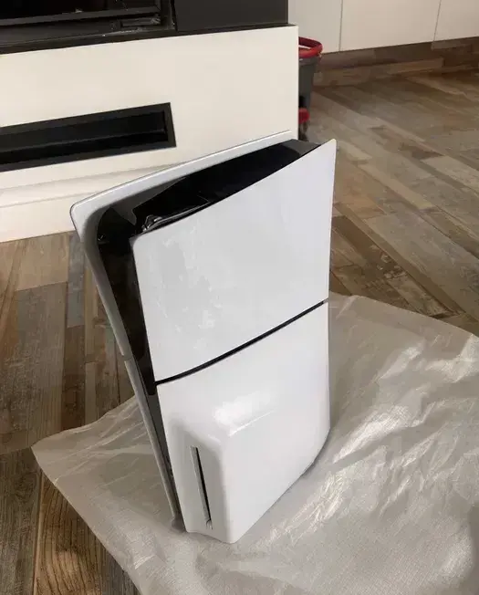 PlayStation 5 Slim / Pro / PS4 (nízká verze softwaru, podpor