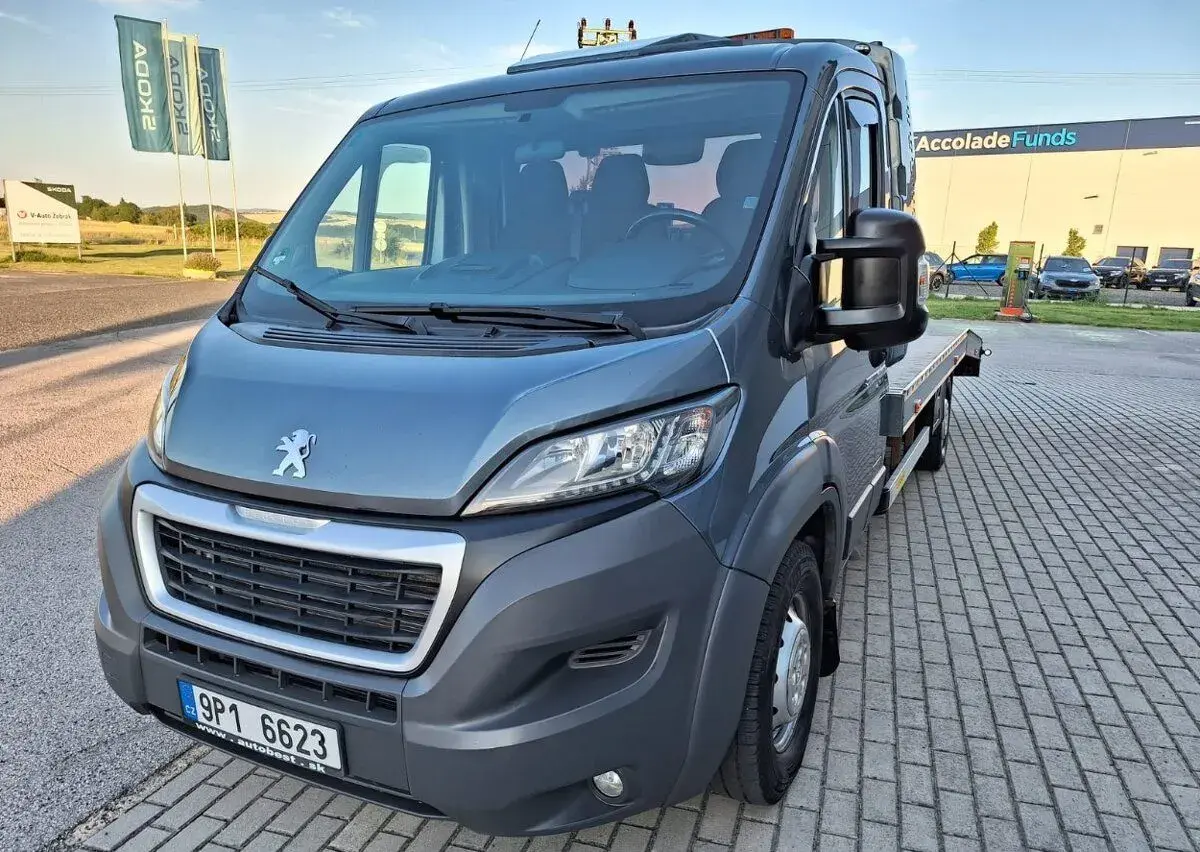 Peugeot Boxer – 2016, 270 000 km