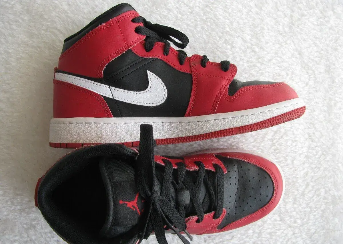 Dětské kotníkové tenisky Nike Air Jordan vel.36,5
