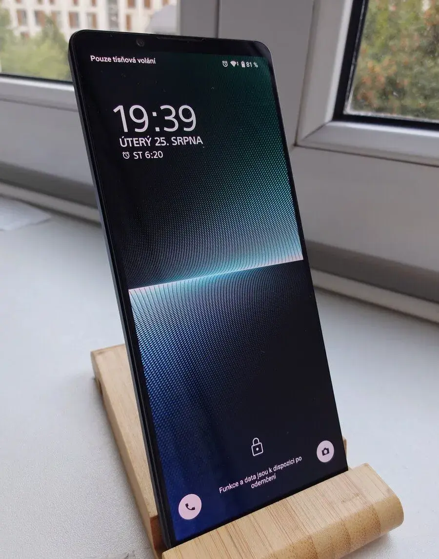 Xperia 1 V XQ-DQ54