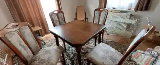 Stůl jídelní rozkládací a 4 jídelní židle - masiv