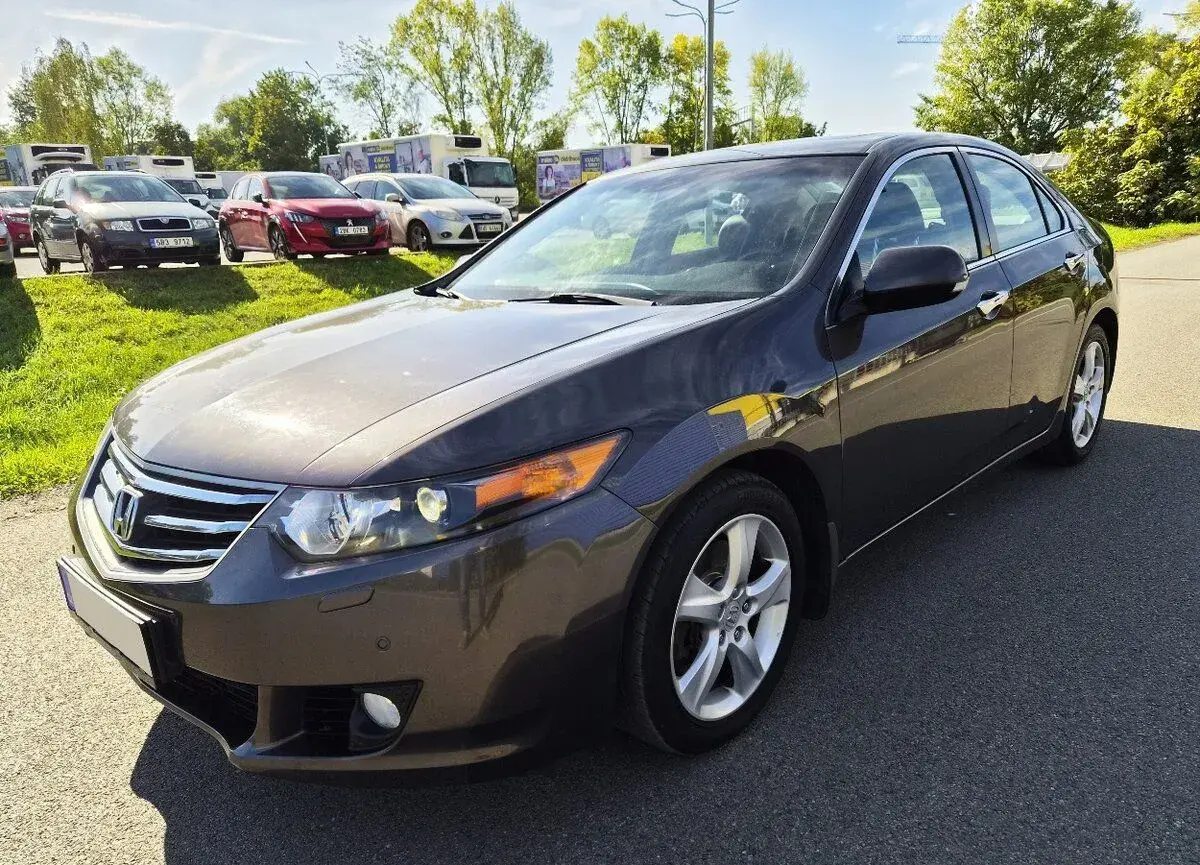 Honda ACCORD – 2008, 189 800 km