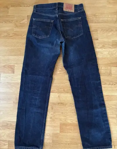 Jeansy Levis