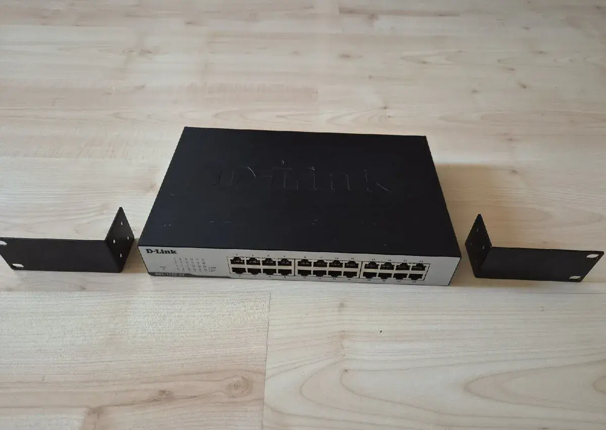 D-Link DGS-1100-24 Managed Gigabit Switch