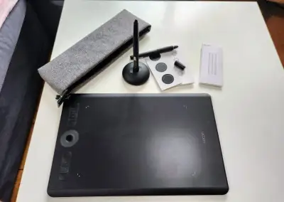 Wacom Intuos Pro M PTH-860 (2017) Grafický Tablet