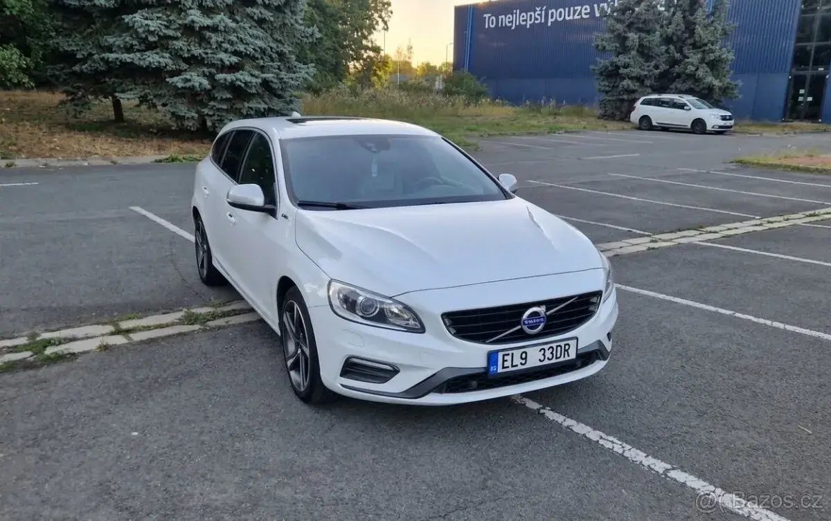 Volvo V60 – 2015, 237 000 km