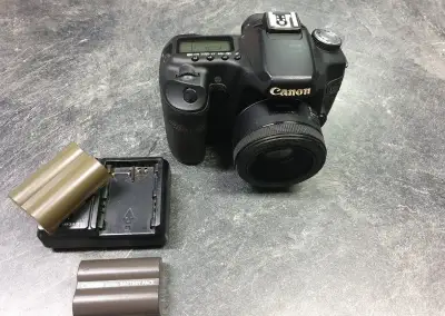 Canon eos 50d, 2x baterie, objektiv 50mm