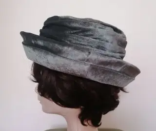 7x dámský klobouk, baret