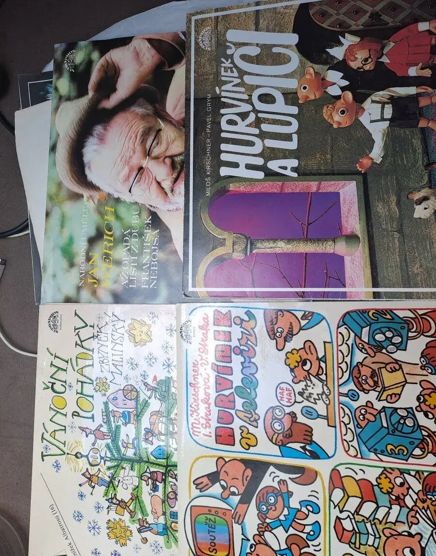 12x vinyl - pohádky - Spejbl, Hurvínek,