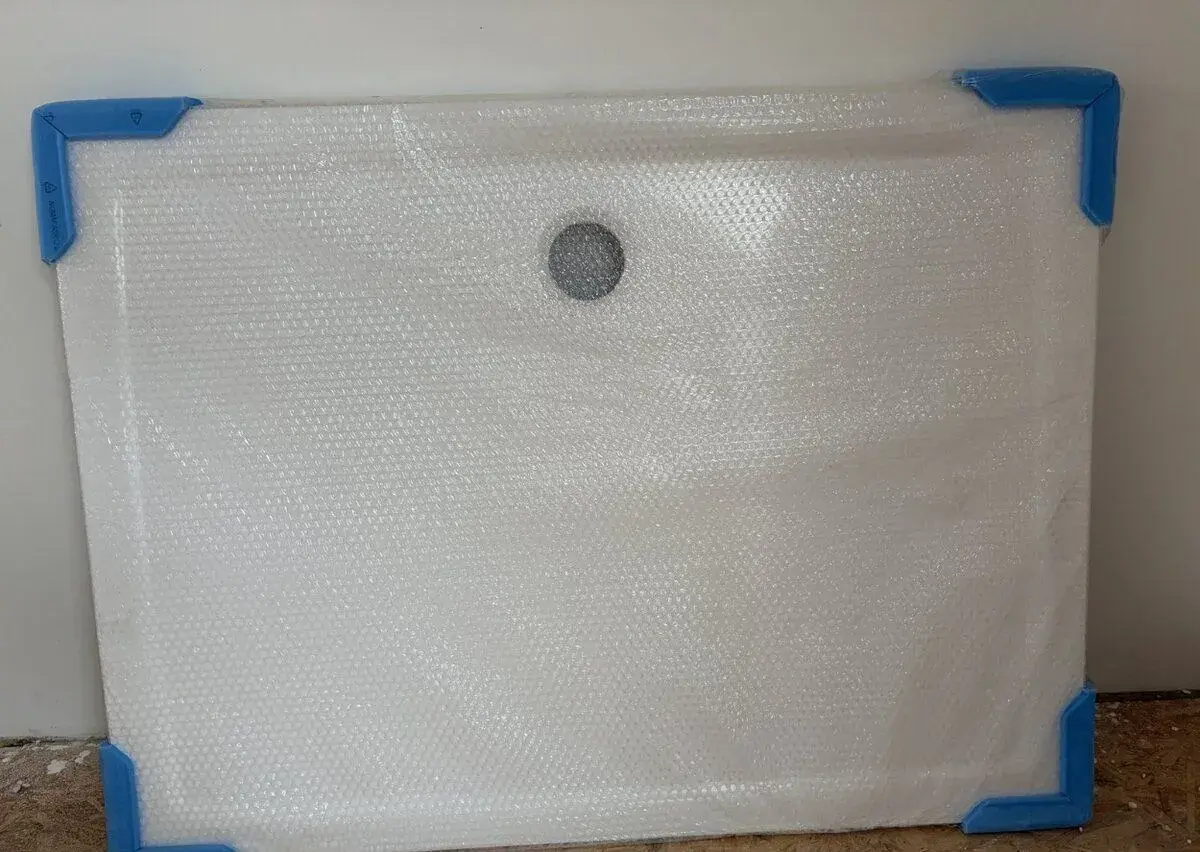 Sprchová vanička 120x90 Flat, litý mramor, nová