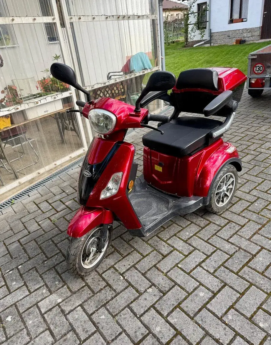 Tříkolku Selvo