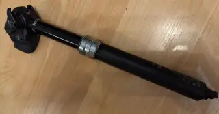 Rock Shox Reverb AXS 30.9, 100 mm - téměř nová