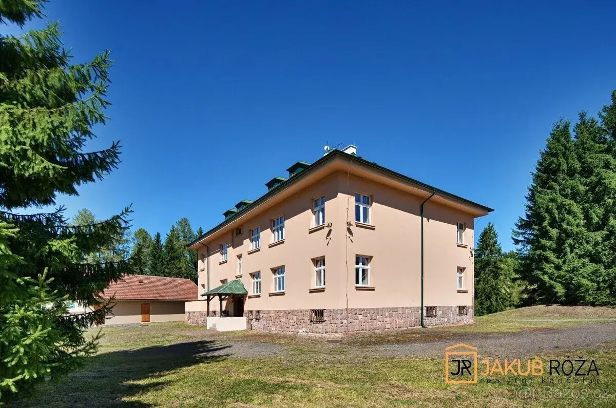 Prodej ubytovacího zařízení 1333 m²
