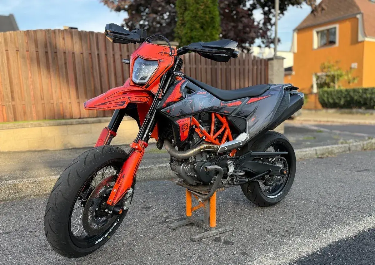 KTM 690 SMCR