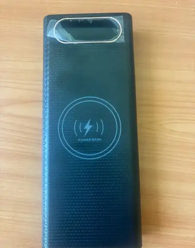 Power banka 42.640mAh / 22,5W - NOVÁ, NEPOUŽITÁ