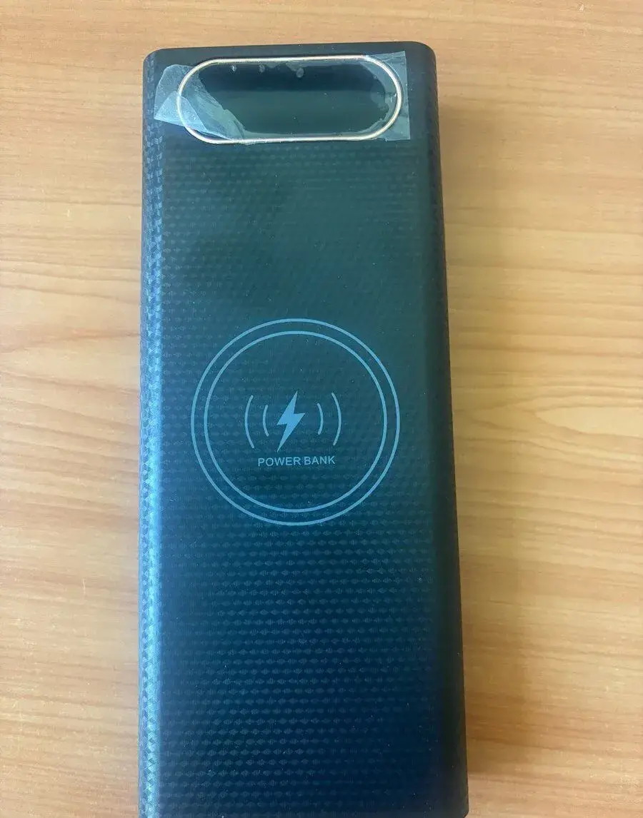 Power banka 42.640mAh / 22,5W - NOVÁ, NEPOUŽITÁ