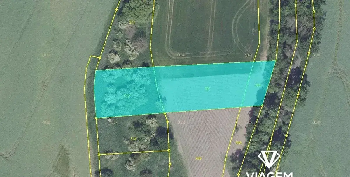 Pole 2 265 m², Podíl 25 % o výměře 566 m²