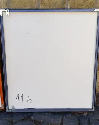 Hliníkové rámečky na obrázky nebo fotky.