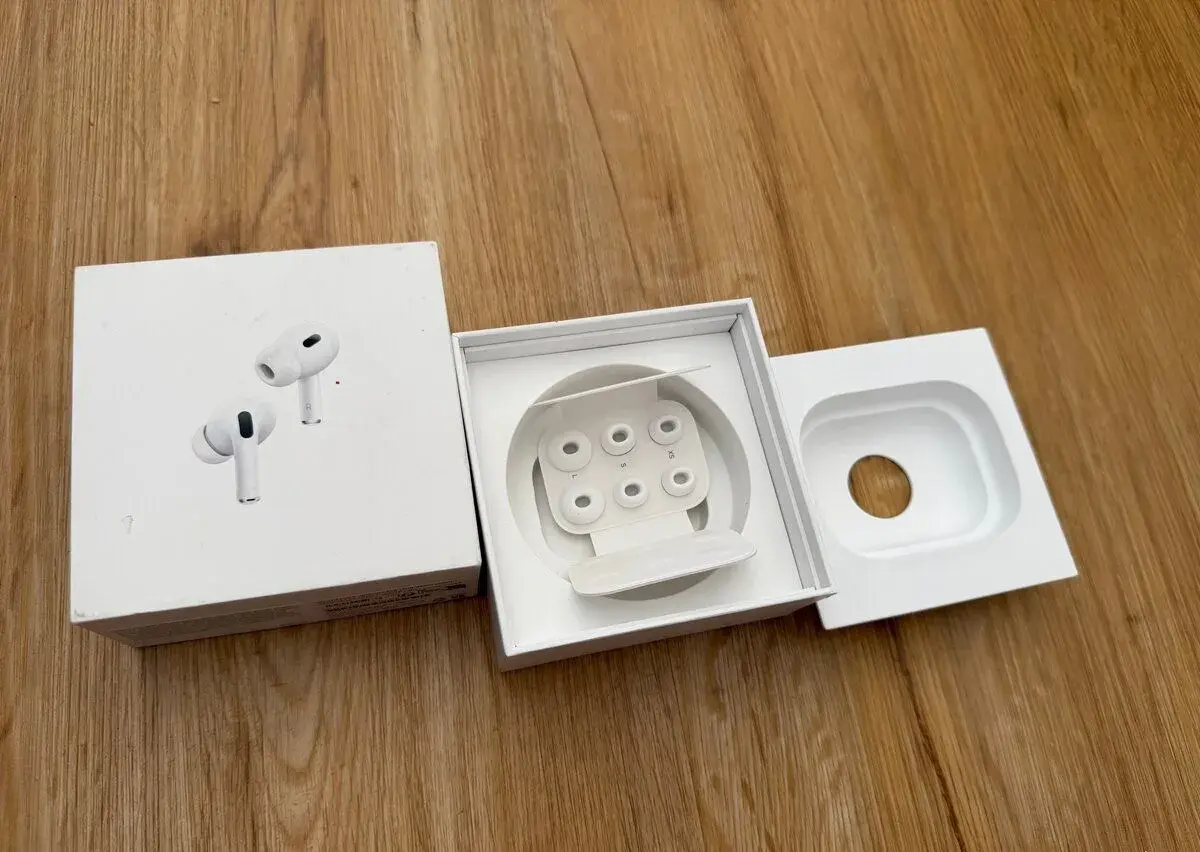 Prázdná krabice AirPods Pro 2. Gener.