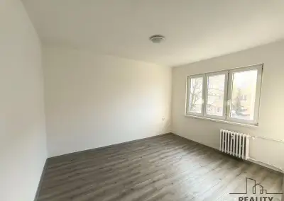 Byt 2+1 s lodžií