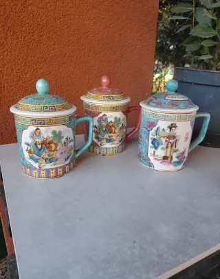 Retro čínské porcelánové hrnky s pokličkou – 3 ks
