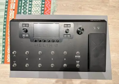Kytarový efekt HELIX LT line 6