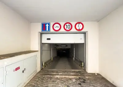 Pronájem parkovacího stání - Praha 2