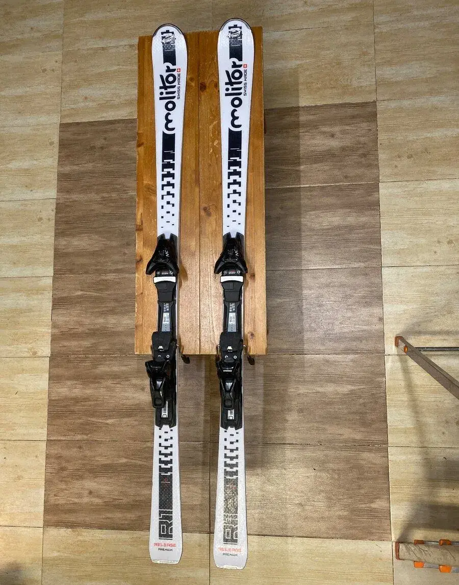 Lyže Molitor R1 Release Premium 162 cm