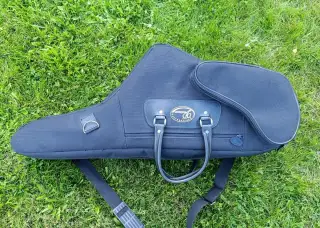 pouzdro na tenor saxofon