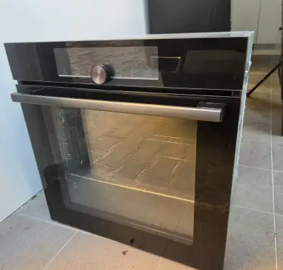 Vestavná trouba Gorenje GBF22ILPMF – pyrolytická, černá