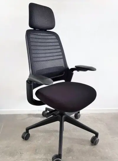 Kancelářská židle Steelcase Series