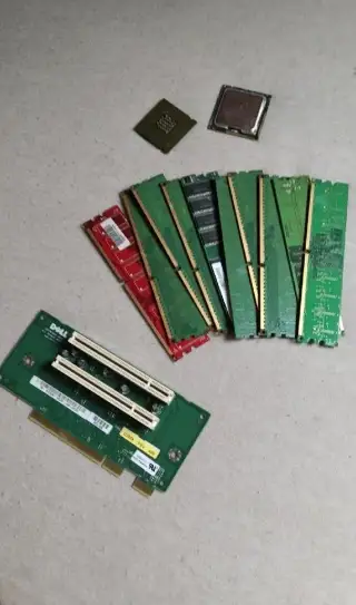 Ram DDR 2-3 (2-4 GB) a dva intel procesory