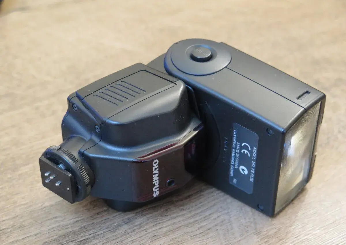 Olympus blesk FL-36