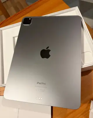 iPad 11 Pro, 1T, 4. Generace