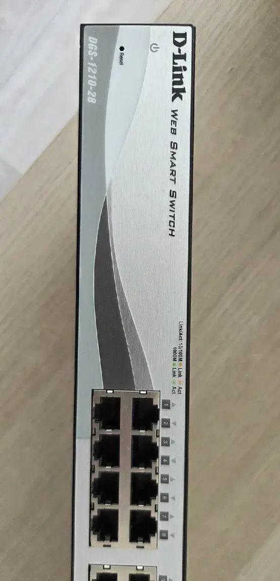 D-Link DGS-1210-28