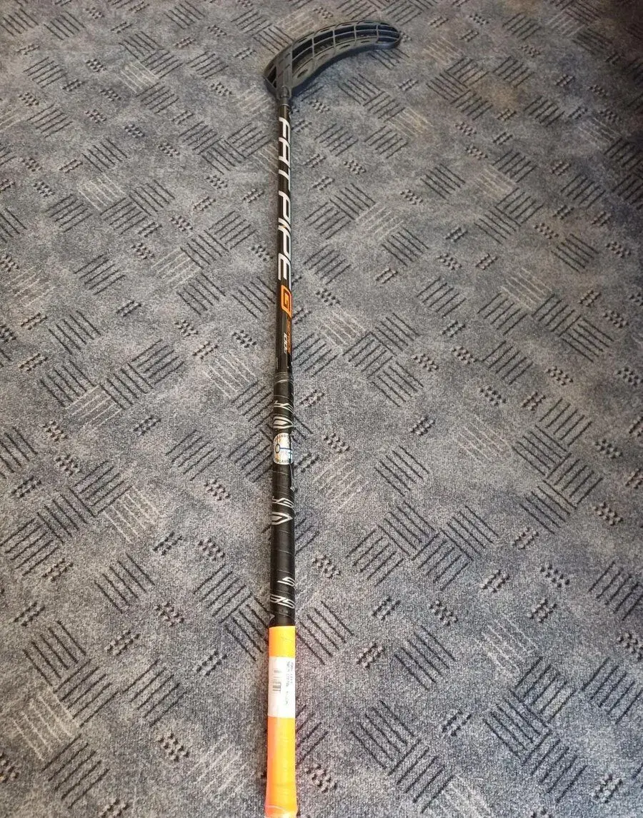 Florbalka FAT PIPE 100g levá 107 cm NEHRANÁ