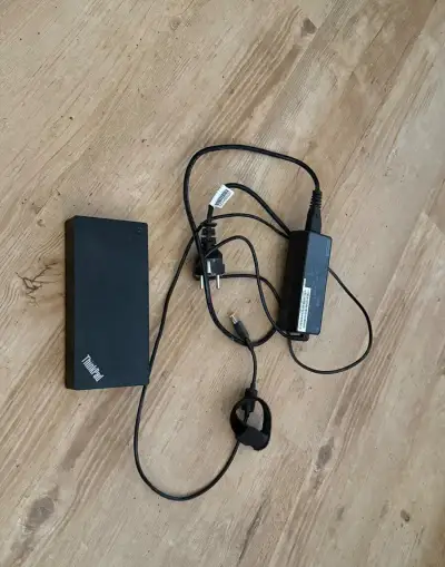Dokovací stanice lenovo