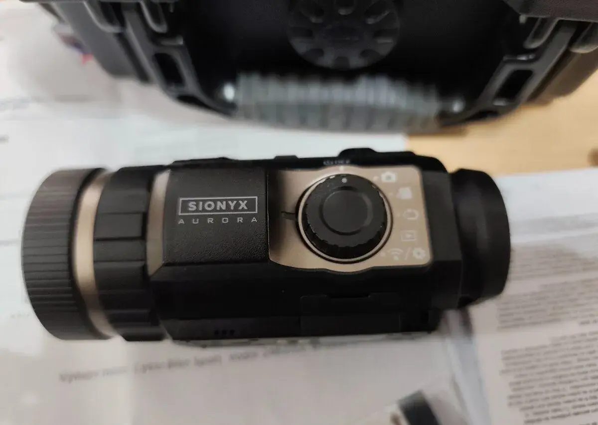 Sionyx Aurora Pro-denní, noční kamera