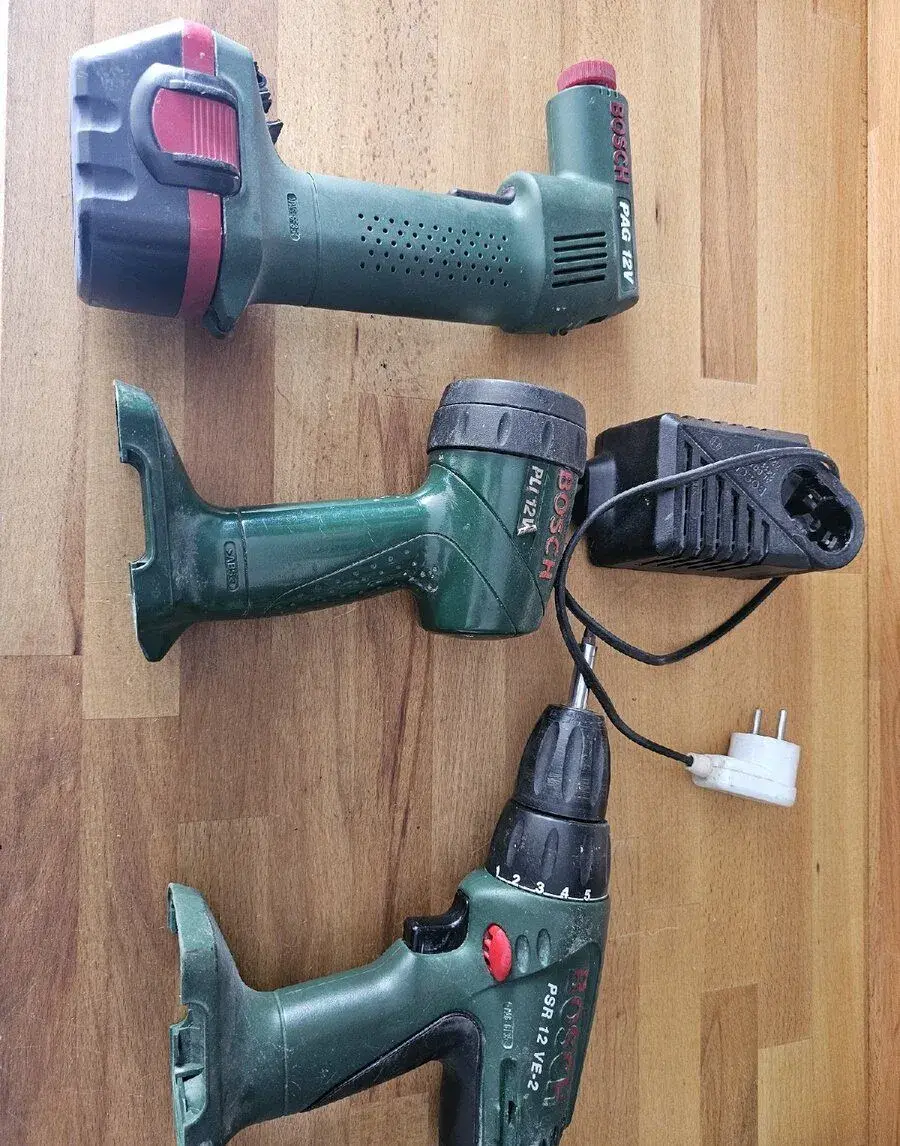 BOSCH 12V Vrtačka, Kompresor , svitilna