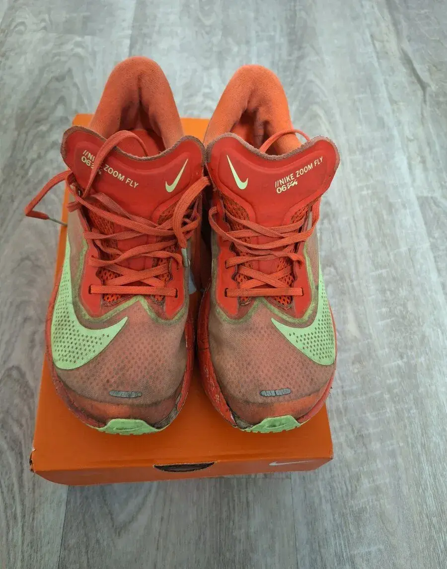 Běžecké karbonové boty Nike ZOOM FLY 6 vel. 38 5