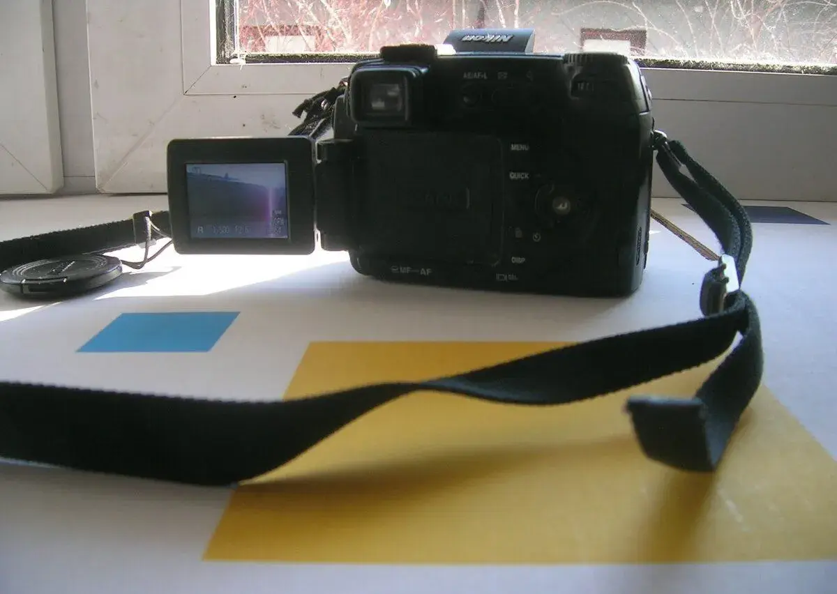 Nikon coolpix 8400+ Nikon VR 8800.
