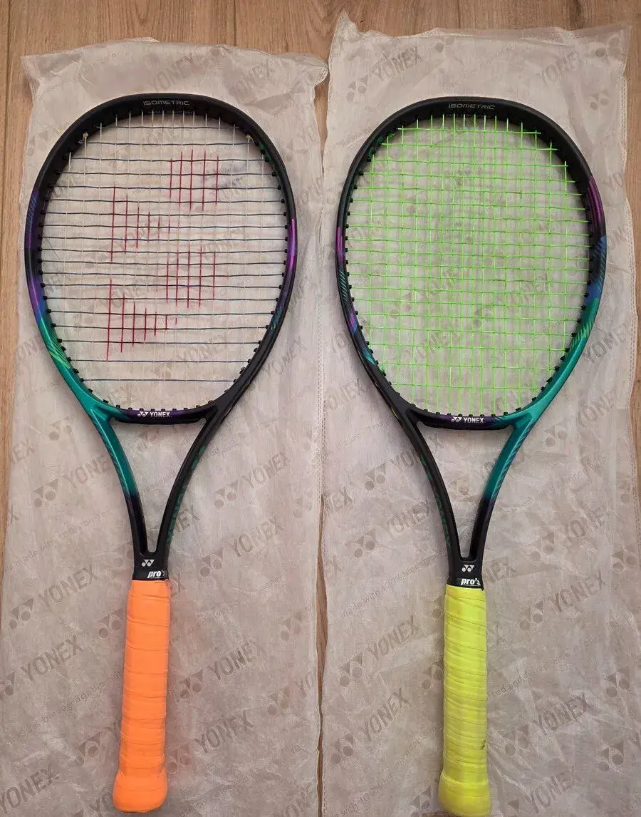 Yonex VCORE PRO100, hmotnost 300 g