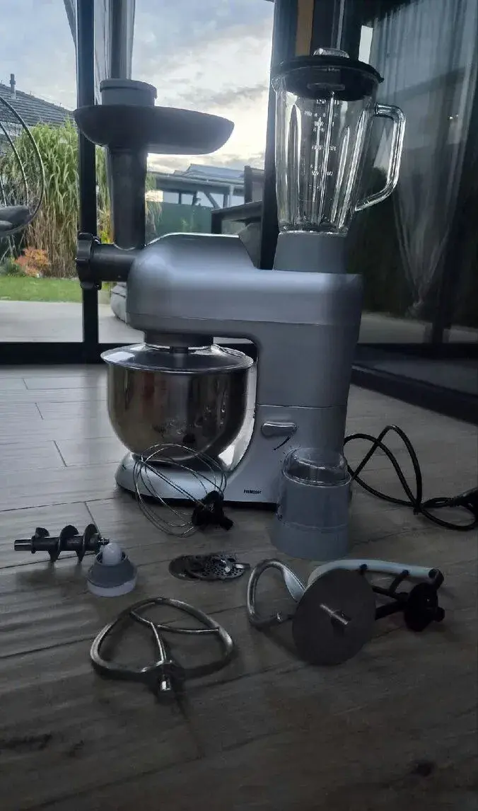 Kuchyňský robot Professor