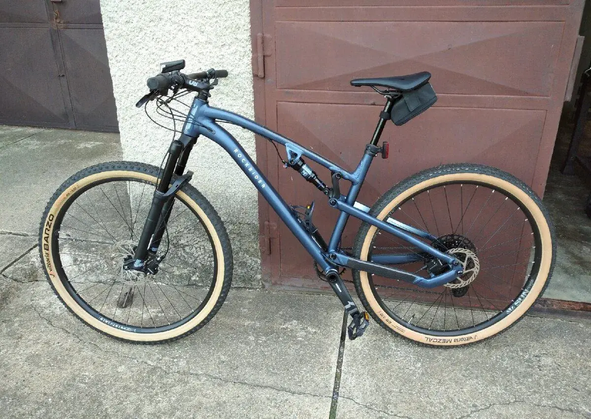 Nové celoodpružené kolo Rockrider